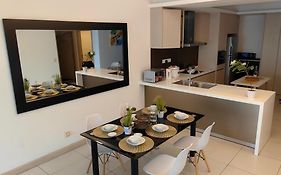 703 Klcc 5 Minutes To Alor Street Ceylon Pavilion 3 Room Apt For 10 Pax